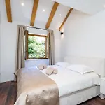 Sunset Cavtat-two Bedroom With Balcony *