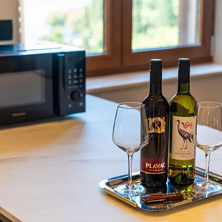 Sunset Cavtat-two Bedroom With Balcony *