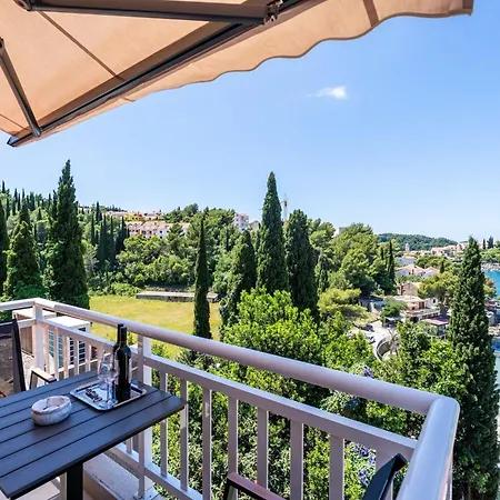 Sunset Cavtat-two Bedroom With Balcony