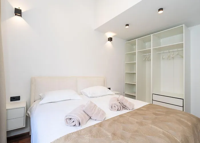 Sunset Cavtat-two Bedroom With Balcony