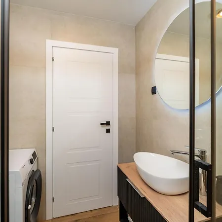 Sunset Cavtat-two Bedroom With Balcony Appartement *